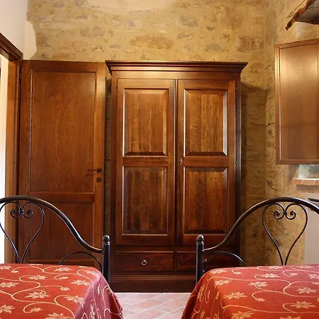 Casale Dei Dotti * Colle Umberto (Umbria)