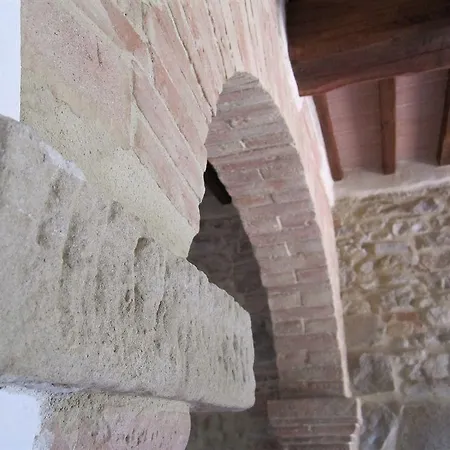 Casale Dei Dotti * Colle Umberto (Umbria)